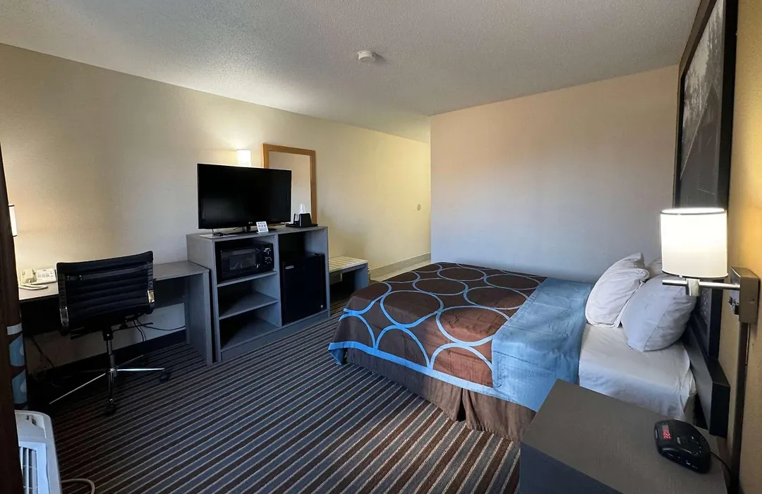 Super 8 By Wyndham Columbia Clark Lane-1