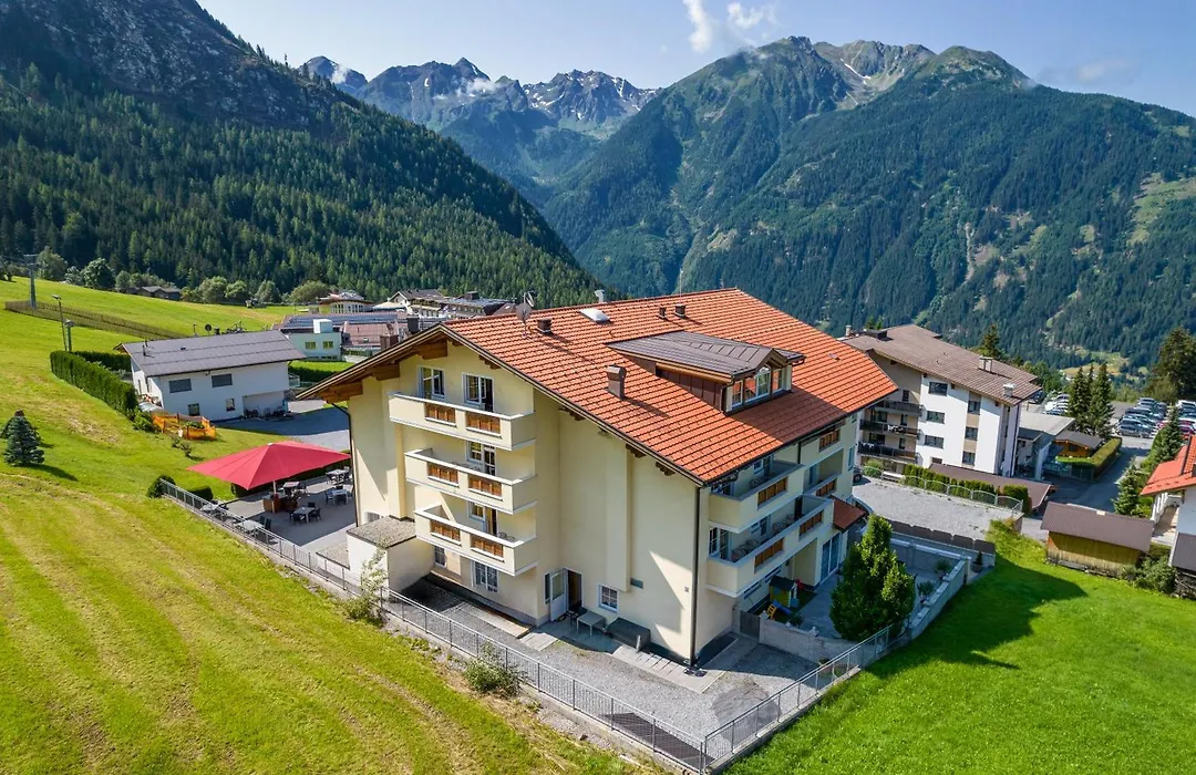 Hotel Alpen Royal Jerzens-1
