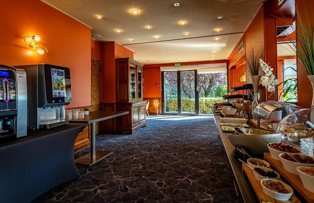 Logis Hostellerie D'Aussois-1