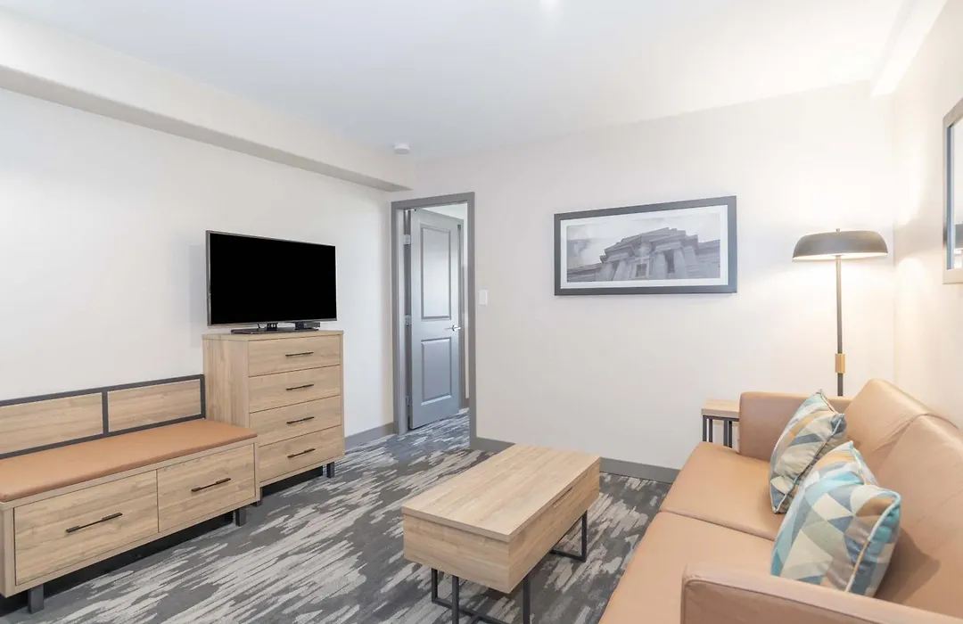 Sandman Hotel & Suites Regina-1