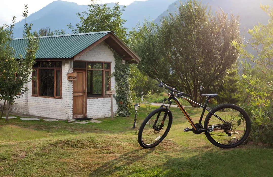 Larisa Resort Manali-1