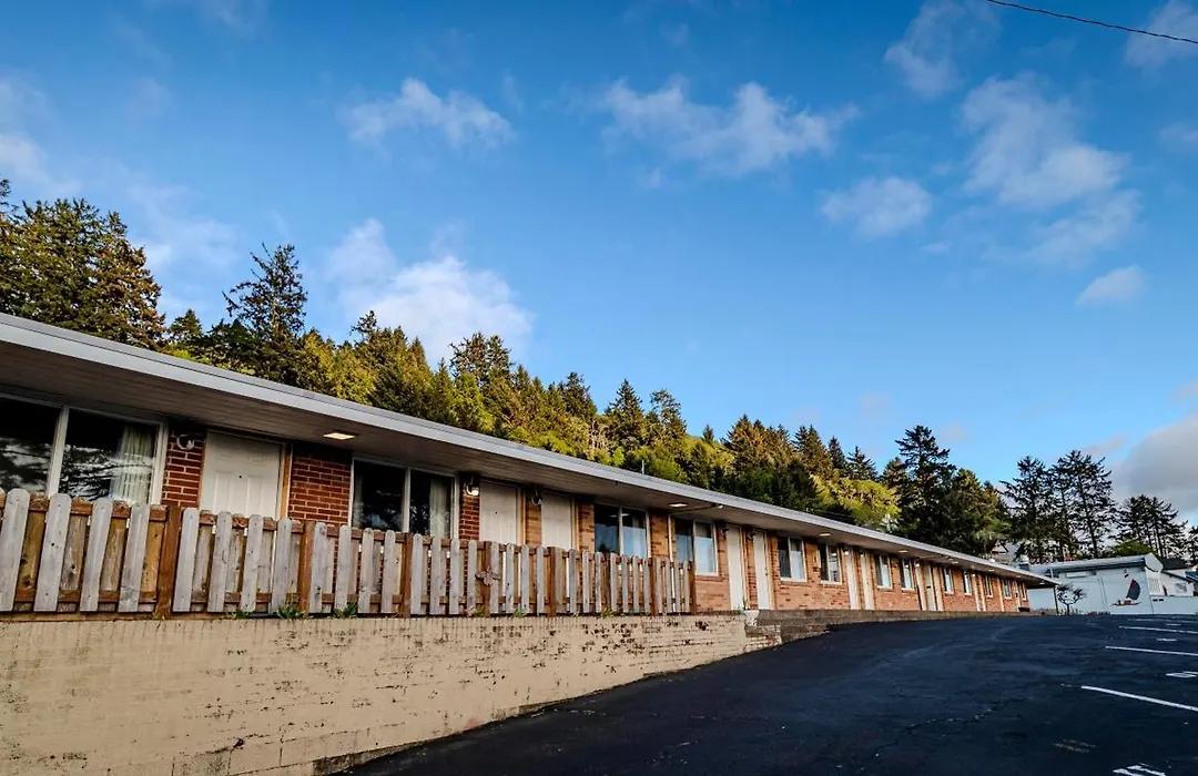 Fourwinds Inn-1