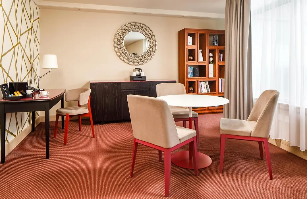 Holland House Hotel Cardiff By Sunday-1