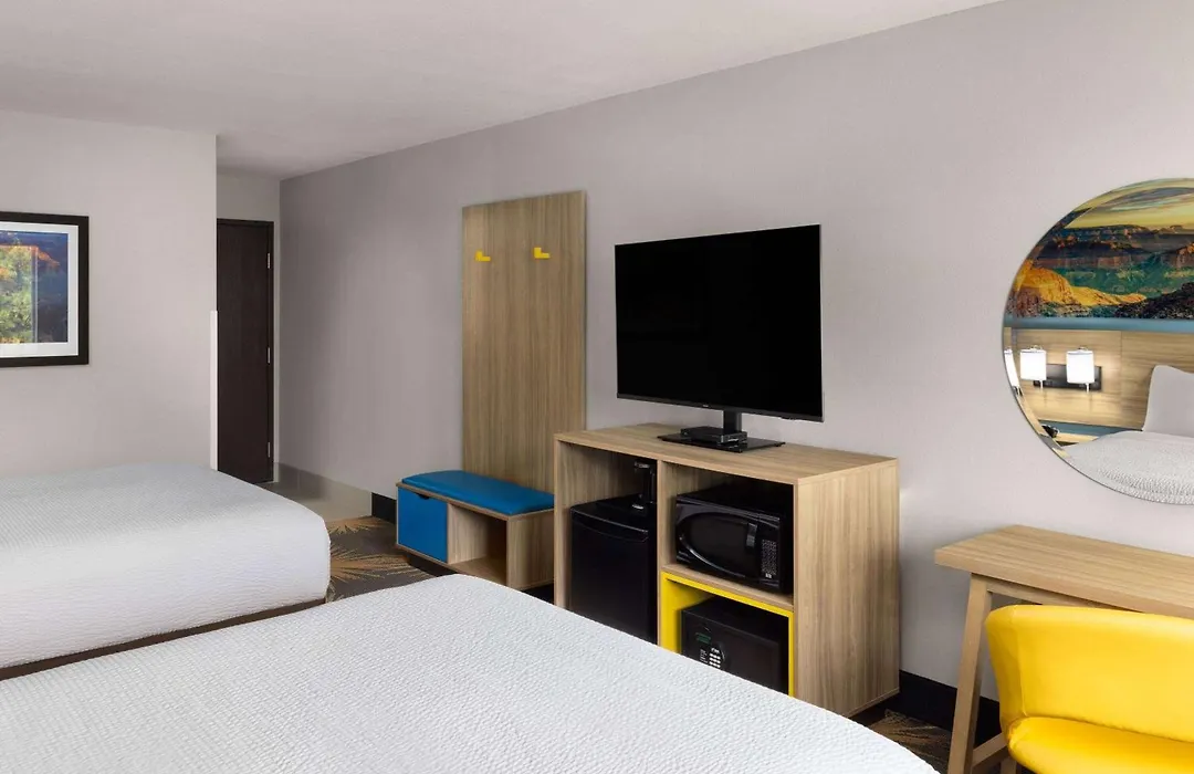 Days Inn By Wyndham Williams-1