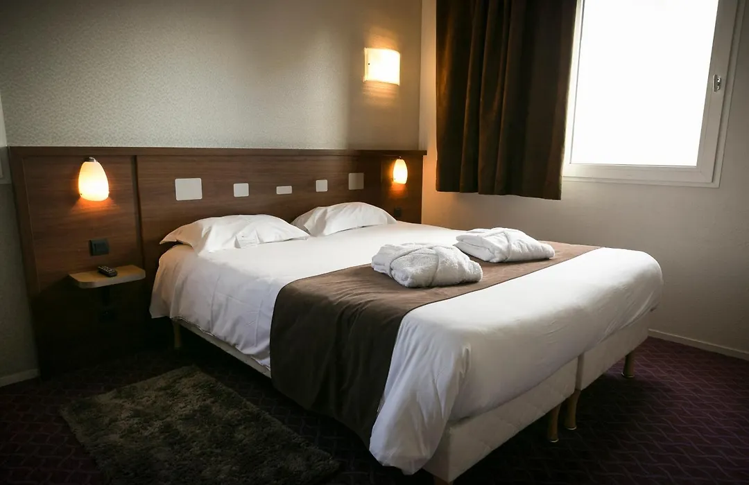 Brit Hotel Rennes Le Castel-1