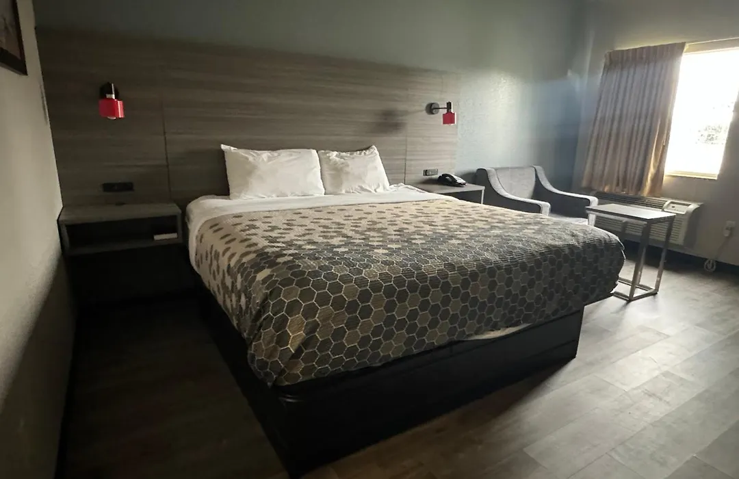 Econo Lodge Inn & Suites Pritchard Road North Little Rock-1