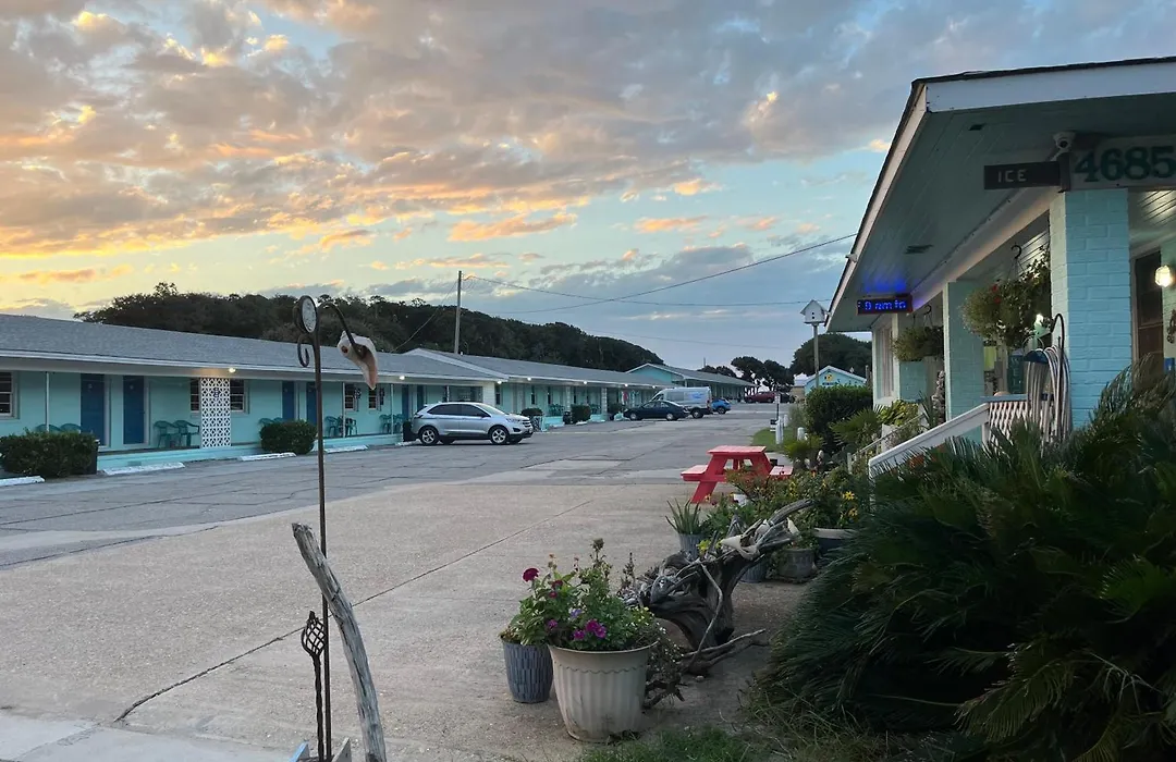 Swell Motel-1
