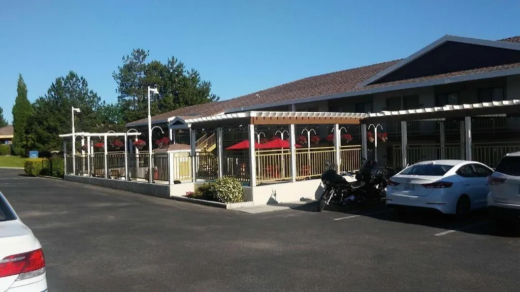 Airport Inn-1
