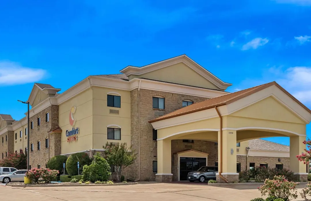 Comfort Suites Lindale-1