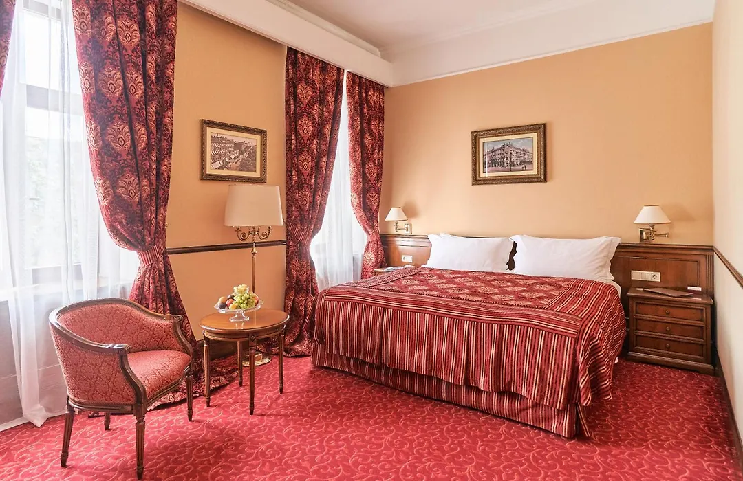 Hotel Bristol-1