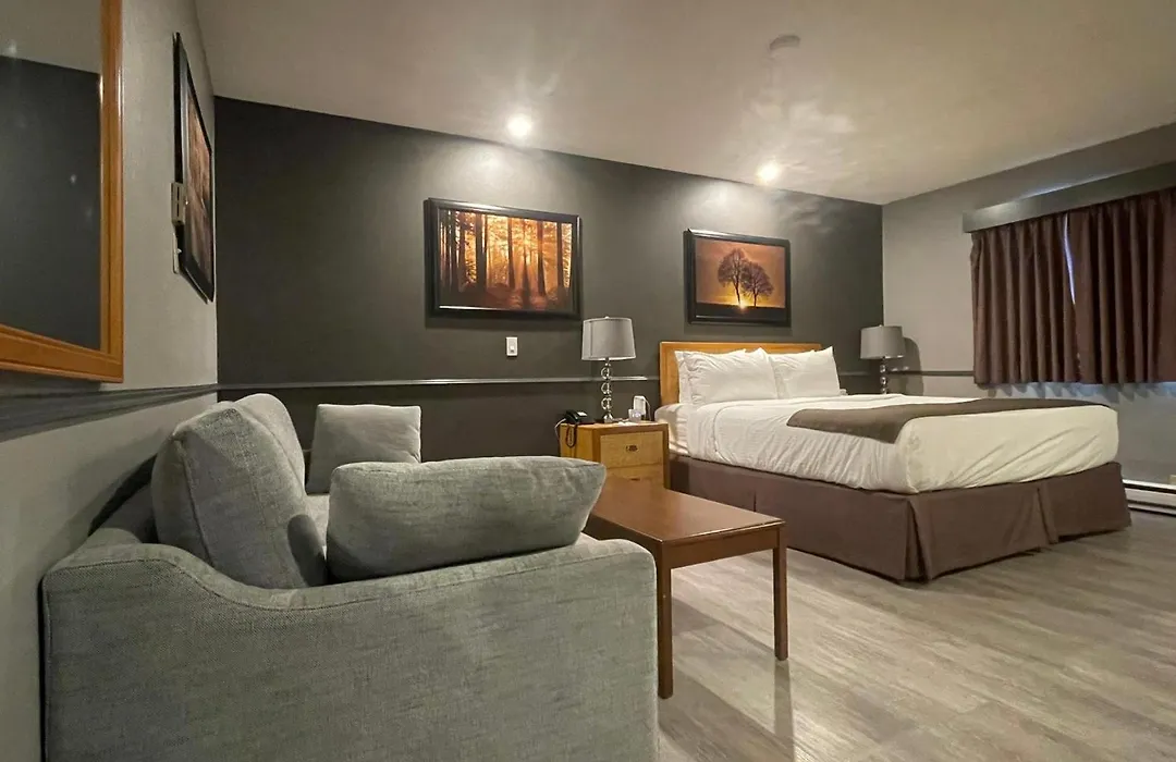 Travelodge By Wyndham Brandon-1