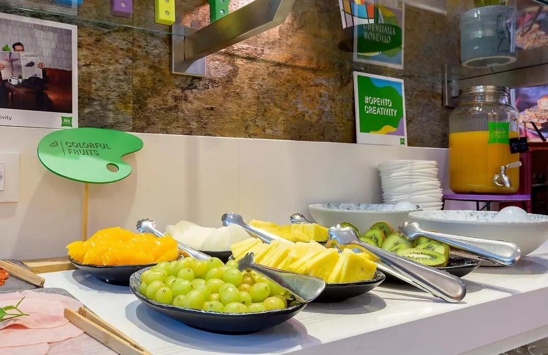 Ibis Styles Madrid Prado-1