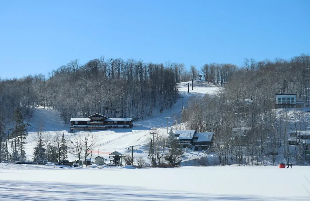 Whitecap Mountains Resort-1
