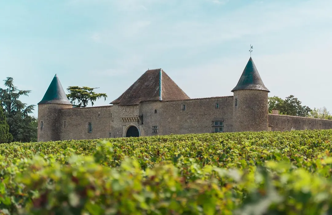 Chateau Eck-1