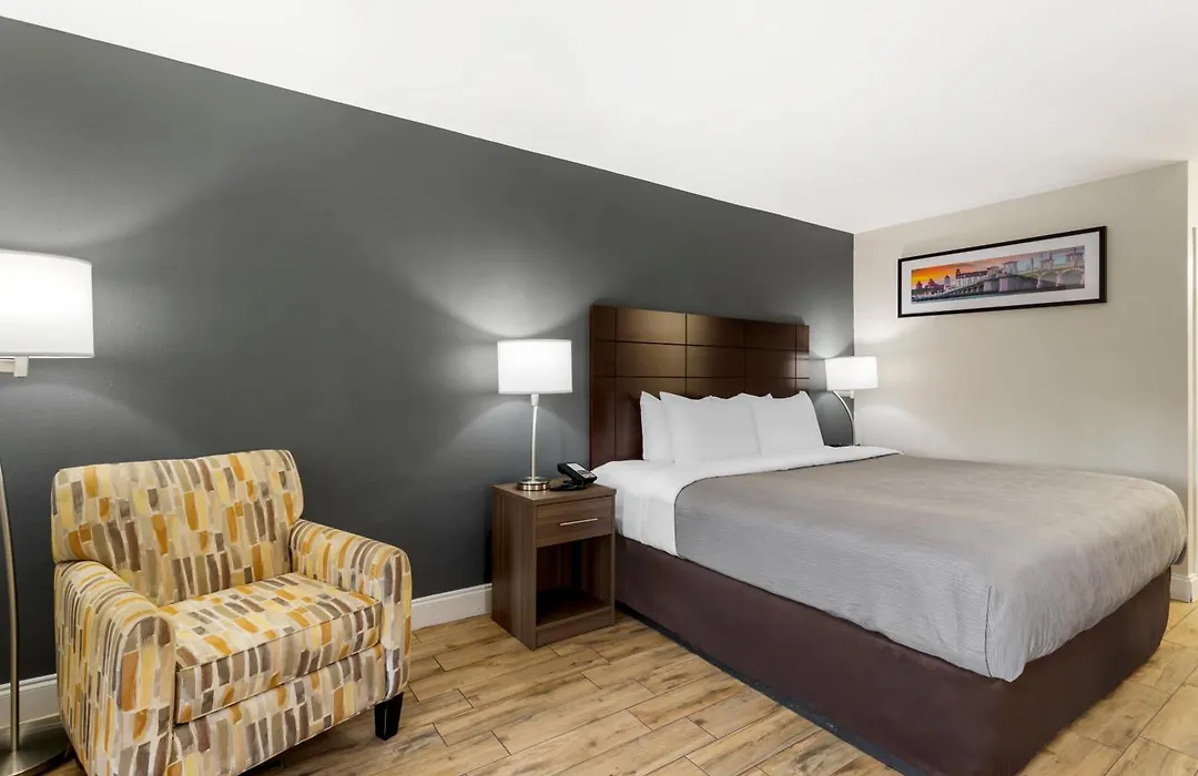 Quality Inn & Suites St Augustine Beach Area-1