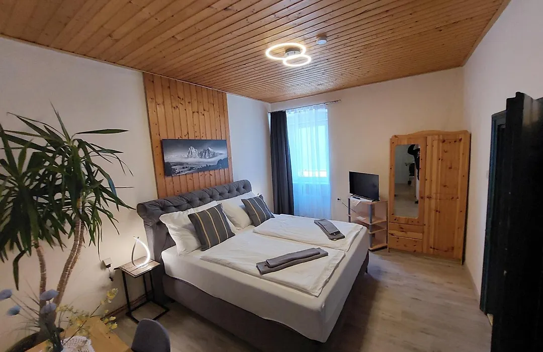 Gasthof International-1