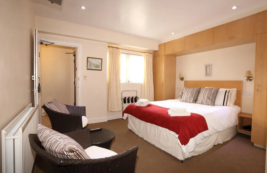 Star Hotel-1