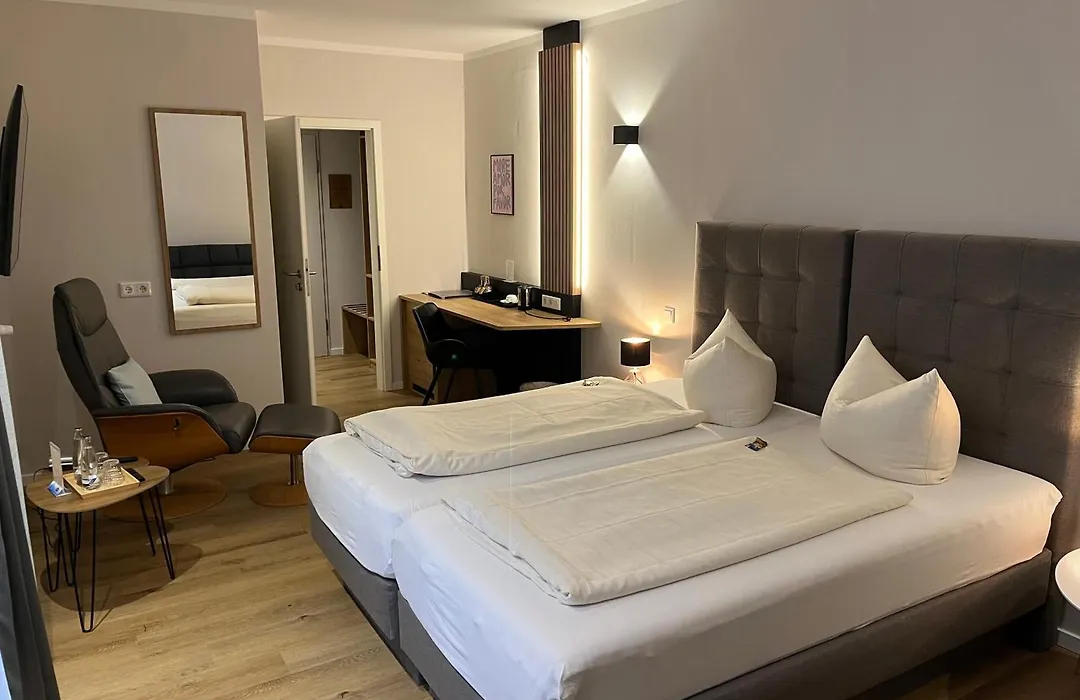 Hotel Senator-1