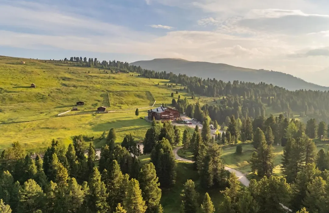 Ütia De Börz-1