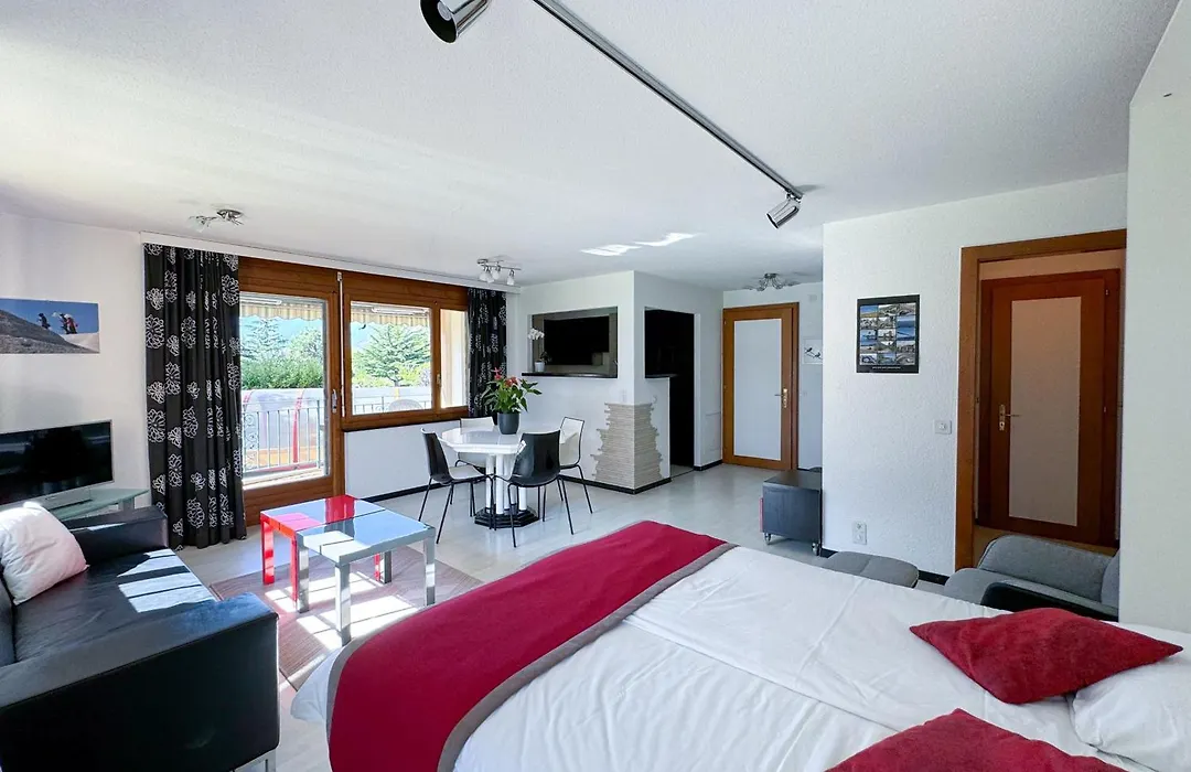 Hotel Des Bains De Saillon-1