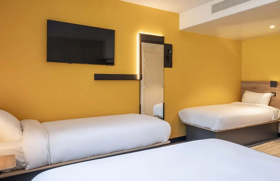 B&B HOTEL Cluses Sud-1