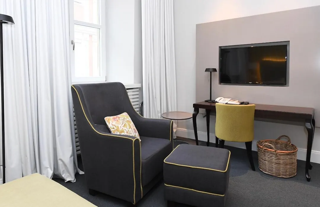 Hotel Bischofshof am Dom-1