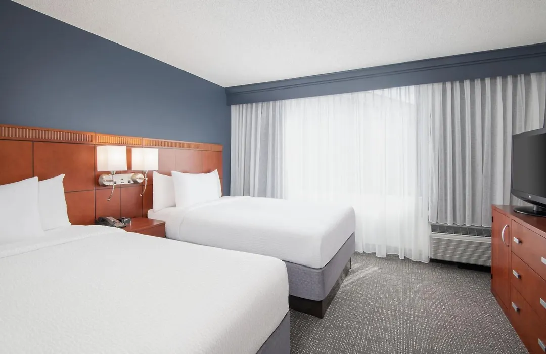 Courtyard By Marriott Augusta-1