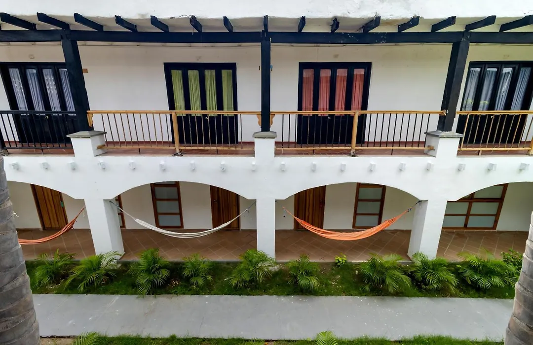 Hotel Sansiraka Suites By Geh Suites-1