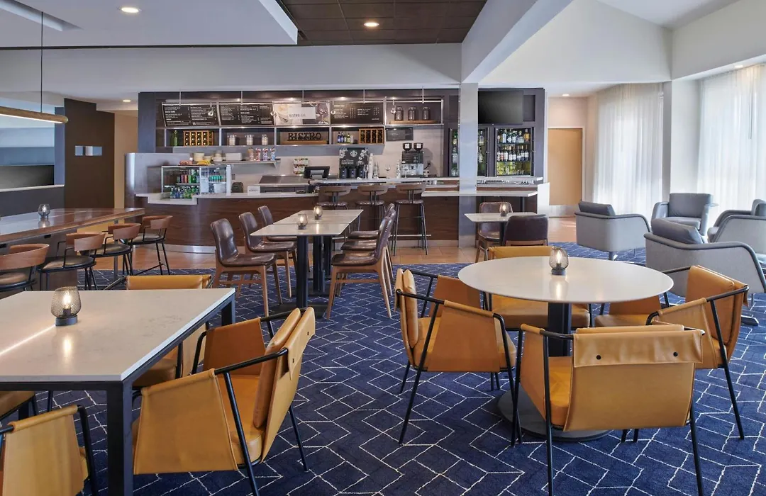 Courtyard By Marriott Detroit Livonia-1
