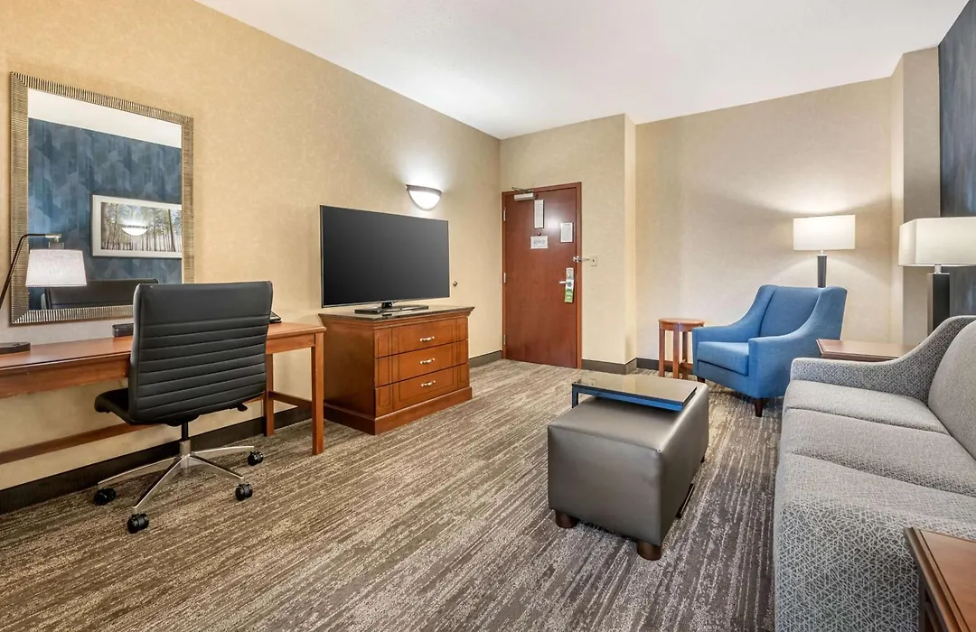 Drury Plaza Hotel Valdosta-1