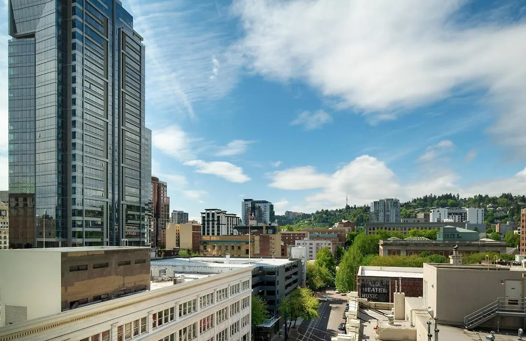 Moxy Portland Downtown-1