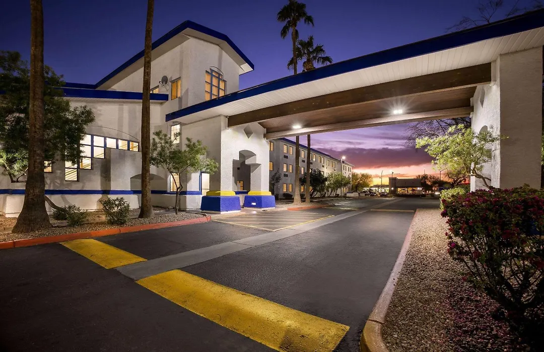 Days Inn & Suites By Wyndham Mesa Near Phoenix-1