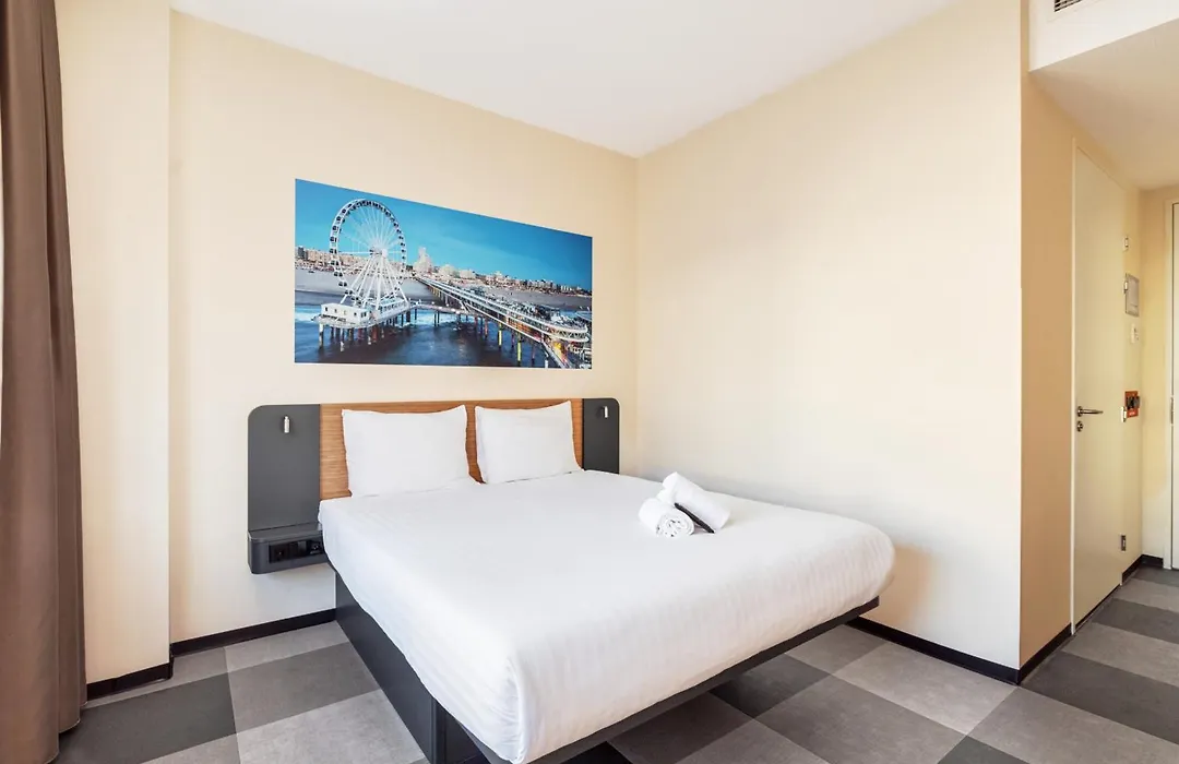 Easyhotel The Hague Scheveningen Beach-1