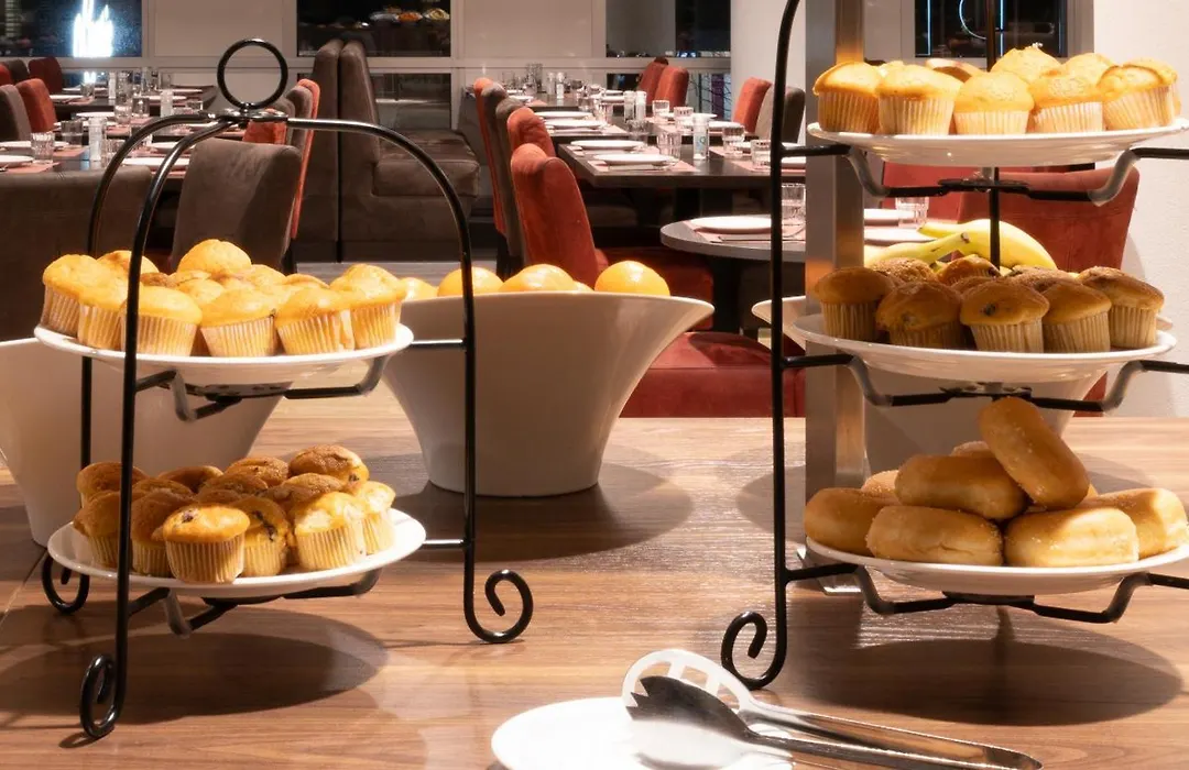Plaza Premium Almere-1