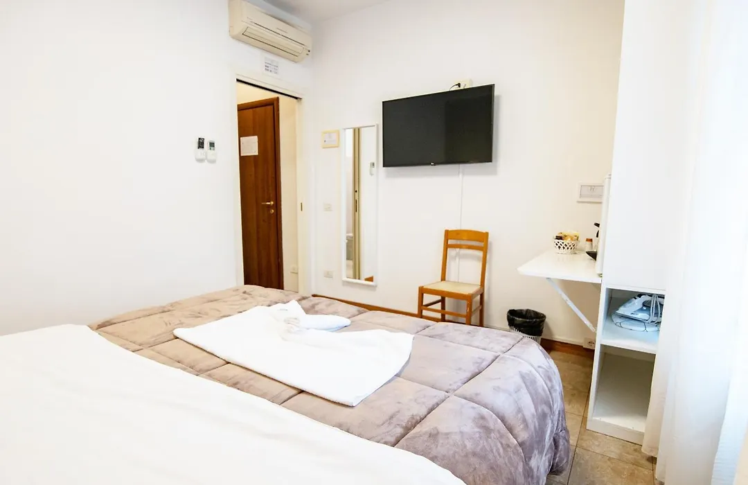 Verona Apartments&Rooms Porta Vittoria-1