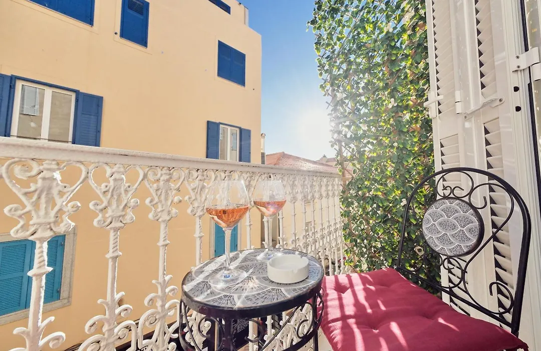 Le Magnolia-1