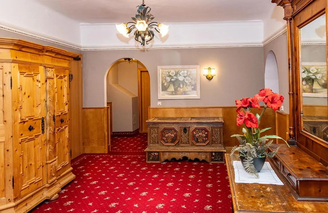 Hotel Lebzelter-1