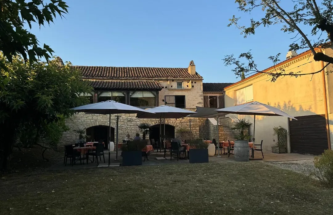 Logis Hotel La Bergerie-1