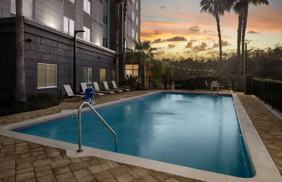 Courtyard By Marriott Orlando South/Grande Lakes Area-1