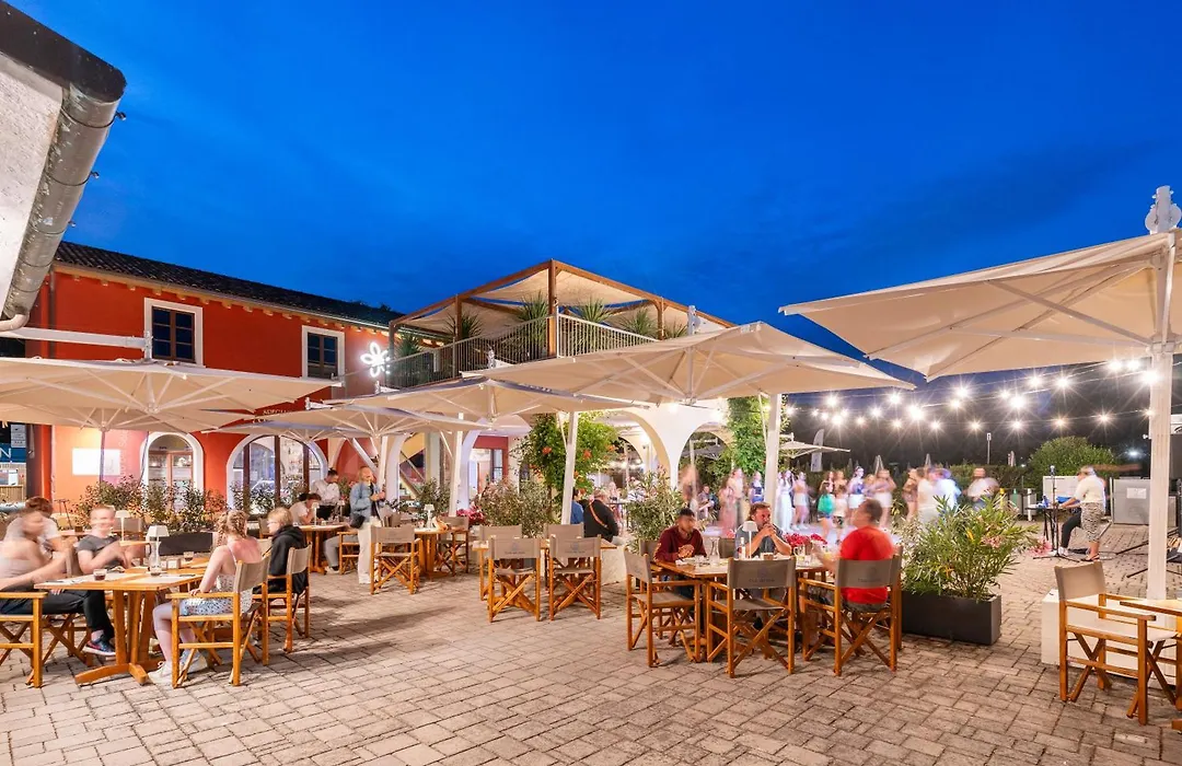 Club Del Sole Viareggio Family Collection-1
