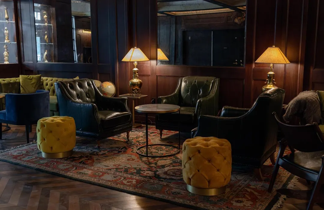 Whisky Hotel-1