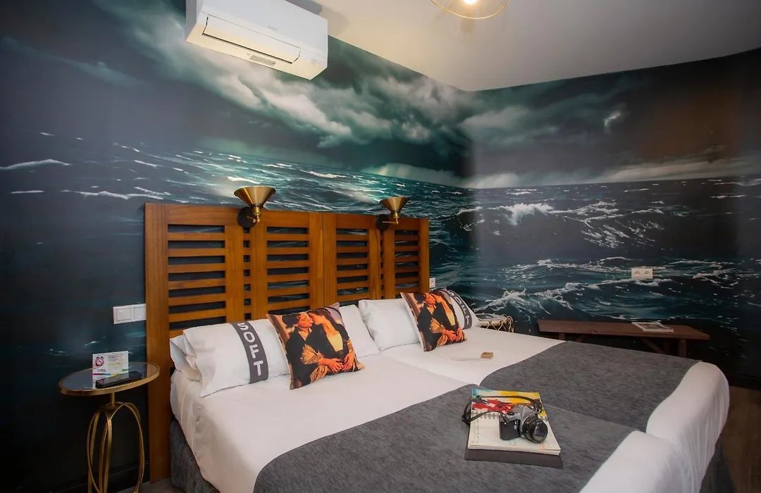 Casual Del Cine Valencia By Casual Hoteles-1