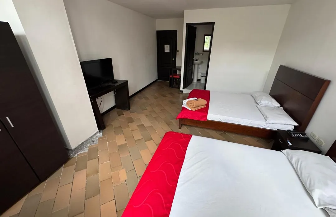 Hotel Catalina Plaza Pereira-1