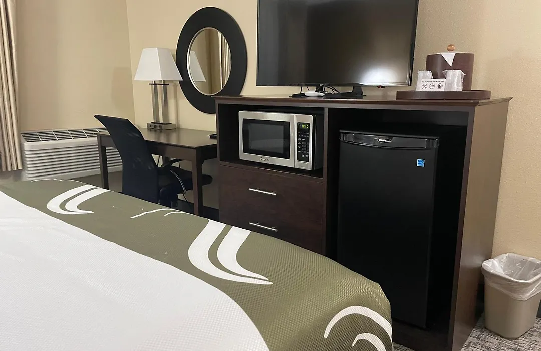 Quality Inn Ontario-1