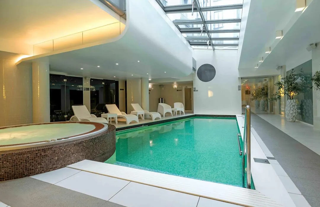 Wellton Centrum Hotel & Spa-1