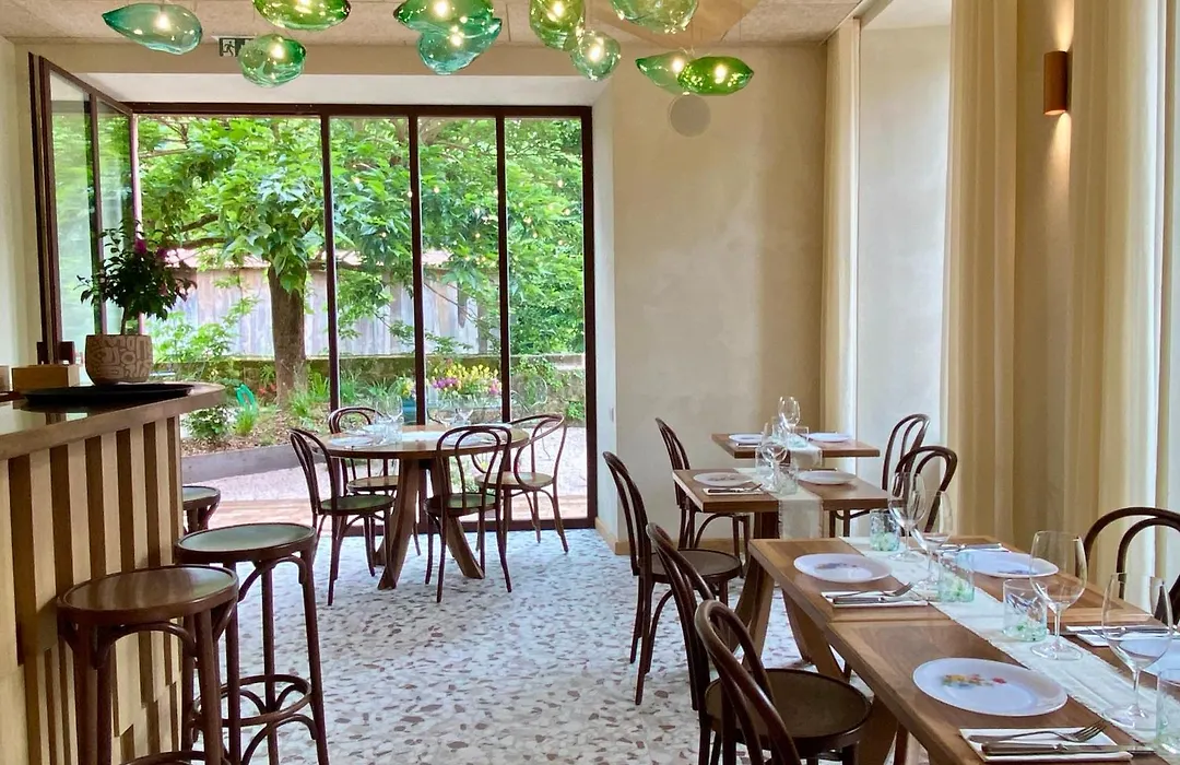 Hôtel Restaurant Auprès d'Angèle-1