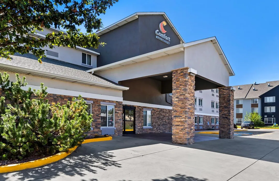 Comfort Inn & Suites Greeley-1