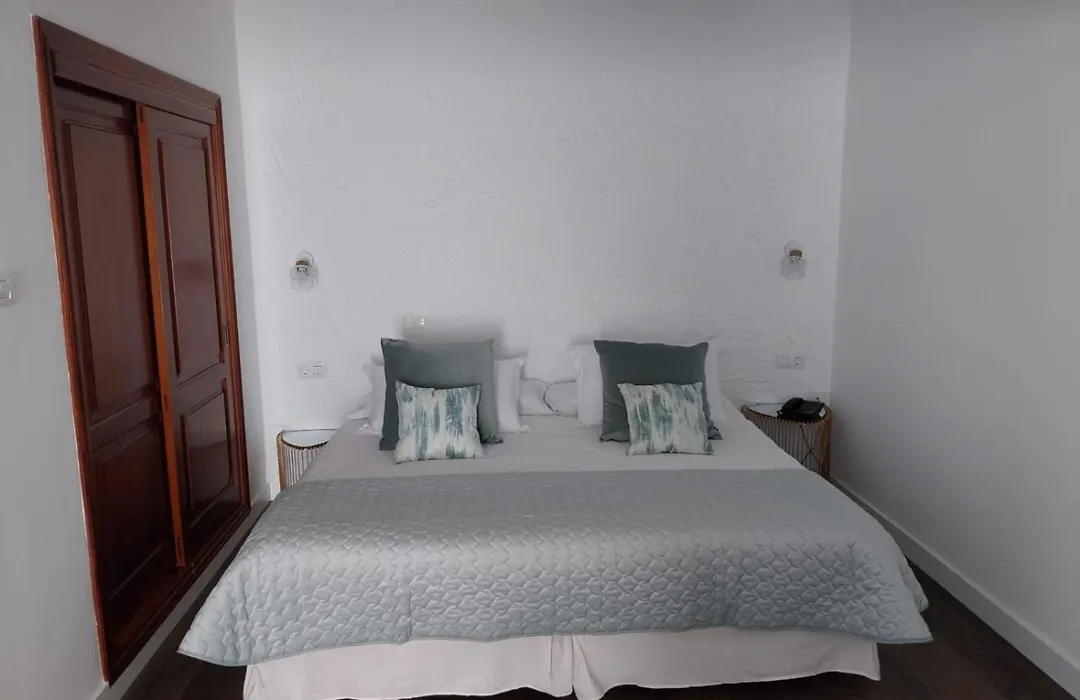 Hotel Monopol-1