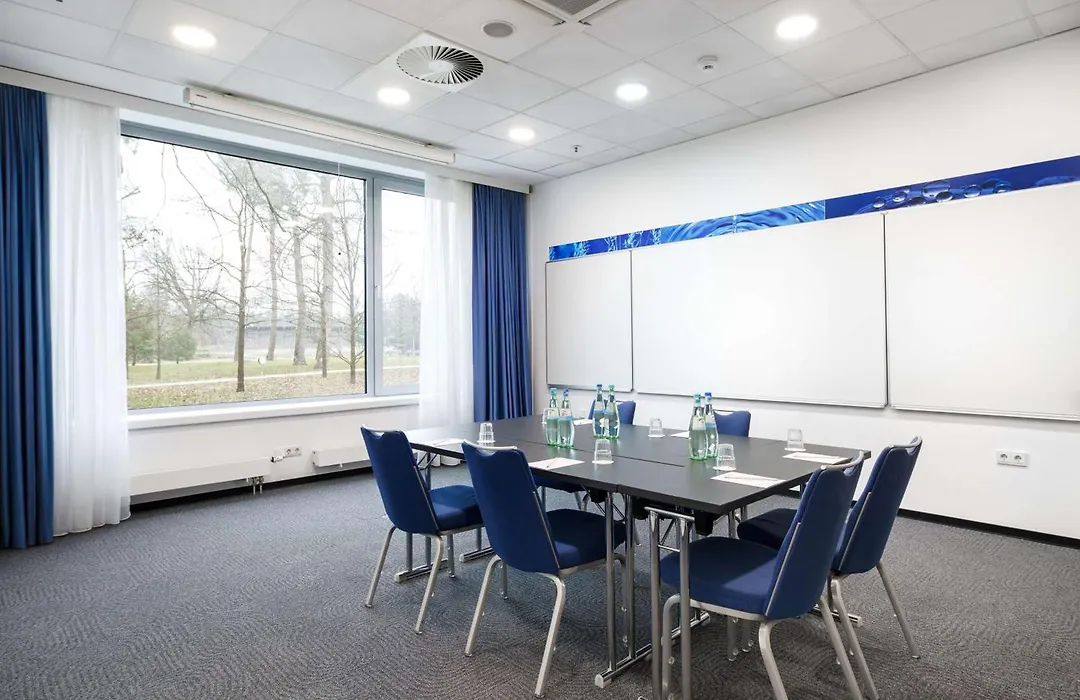 Park Inn By Radisson Frankfurt Airport-1