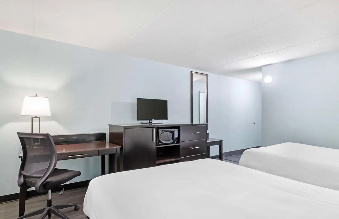 Clarion Inn Des Moines Airport-1